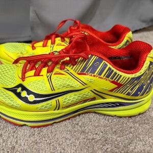 Saucony Fastwitch Women’s sz 8